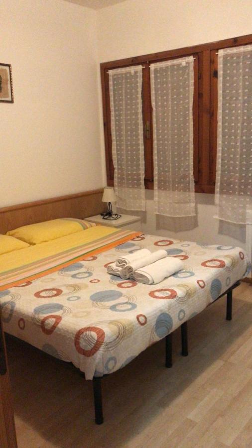 Appartamento Comodo Al Lago E Gardaland Castelnuovo del Garda Buitenkant foto