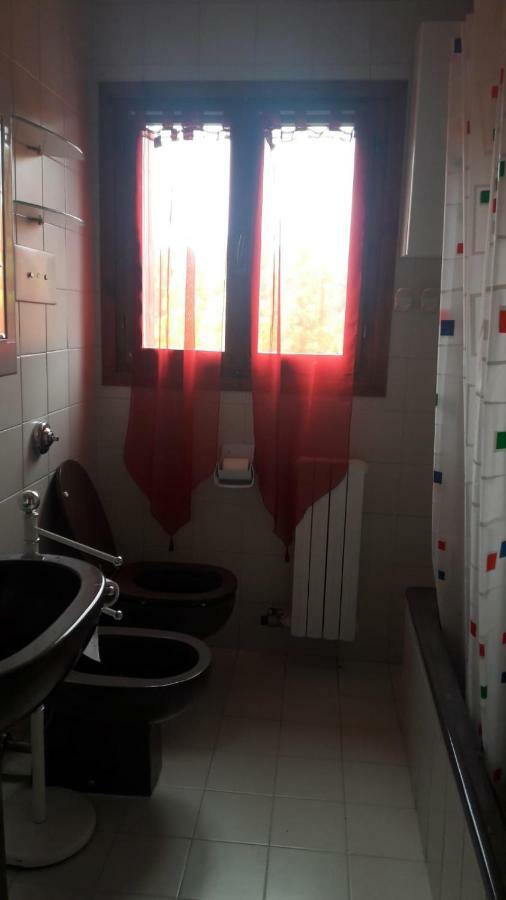 Appartamento Comodo Al Lago E Gardaland Castelnuovo del Garda Buitenkant foto